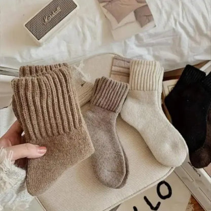 5 Pairs Women's Classical Mid-Calf Polyester Knitting Socks - Simple, Casual, Minimalist, Cozy, Soft🧦