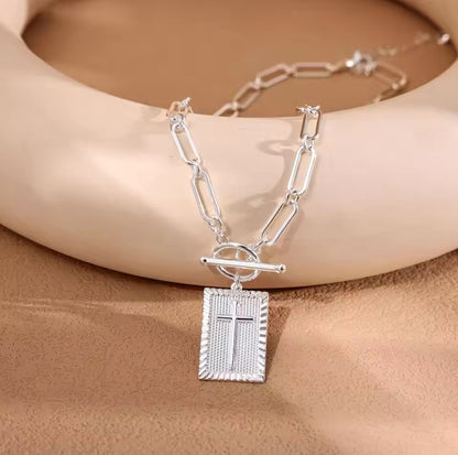 ✝️ Cross Pendant Paperclip Chain Necklace, Unisex, Waterproof and Sweat-Resistant, Fade-Proof